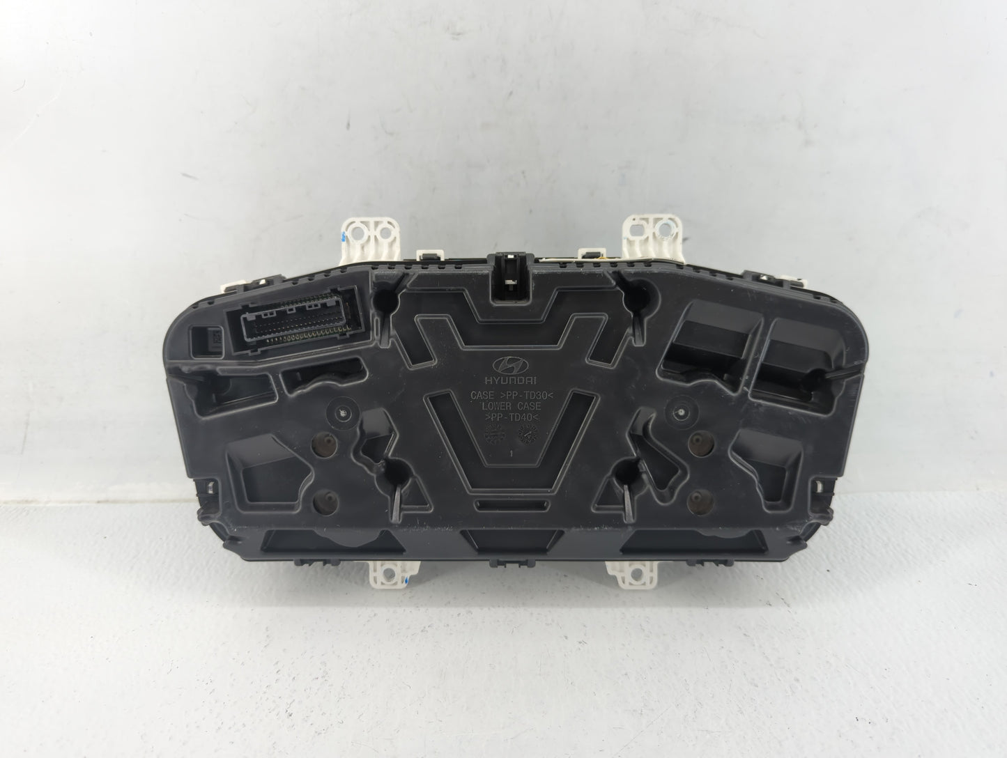2016-2017 Hyundai Sonata Instrument Cluster Speedometer Gauges P/N:94001-C2200 Fits Fits 2016 2017 OEM Used Auto Parts - Oem