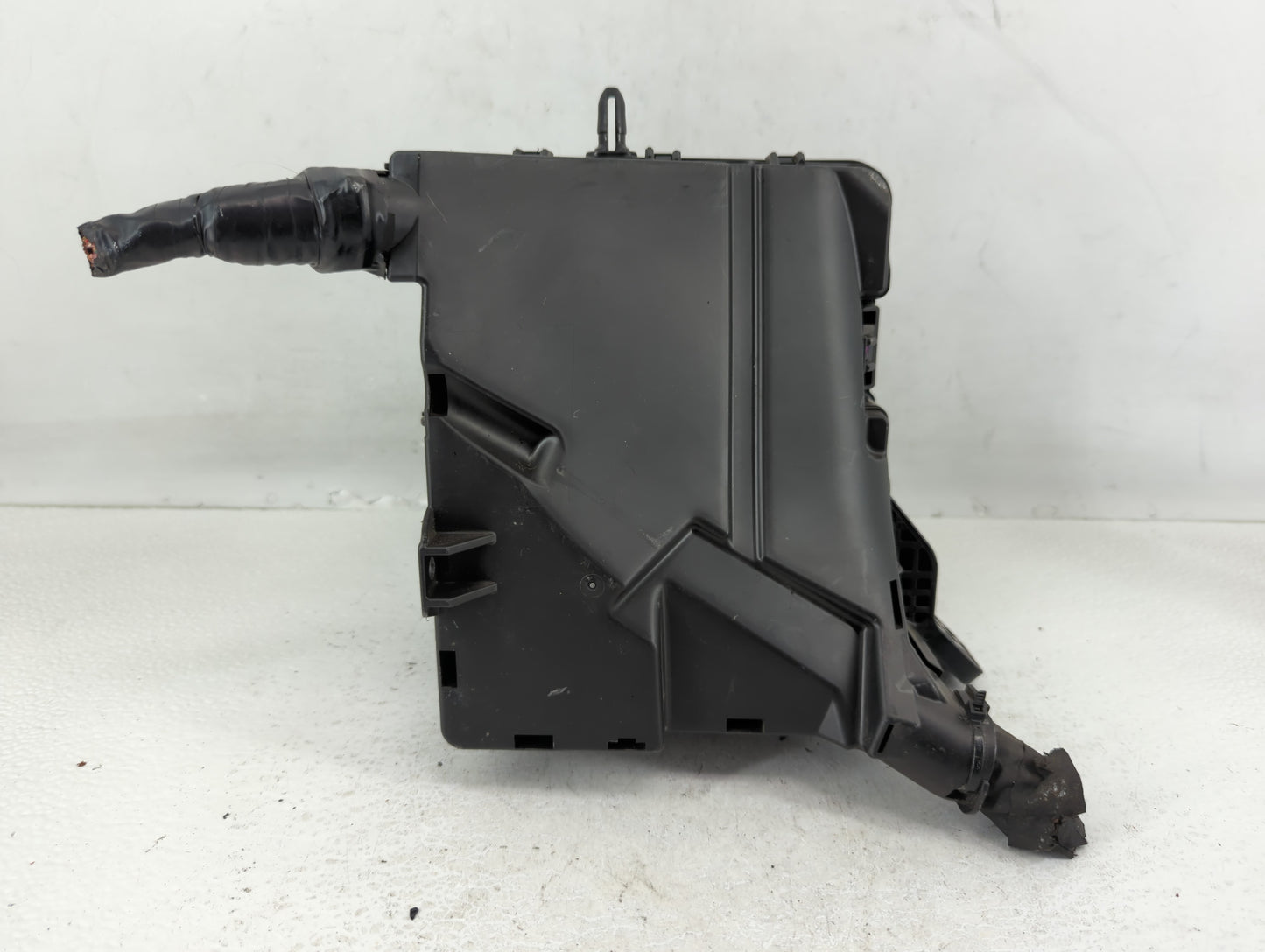 2016-2017 Hyundai Sonata Fusebox Fuse Box Panel Relay Module P/N:6423-0102-7-000 Fits Fits 2016 2017 OEM Used Auto Parts - O