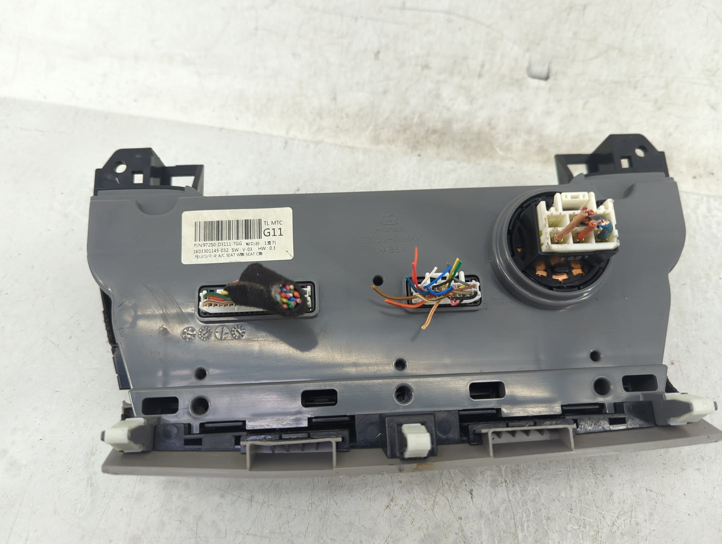 2016-2018 Hyundai Tucson Climate Control Module Temperature AC/Heater Replacement P/N:97250-D3111-TGG Fits Fits 2016 2017 20