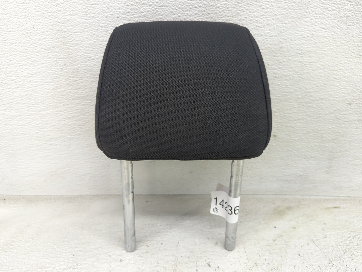 2016-2018 Hyundai Tucson Headrest Head Rest Front Driver Passenger Seat Fits Fits 2016 2017 2018 OEM Used Auto Parts - Oemus