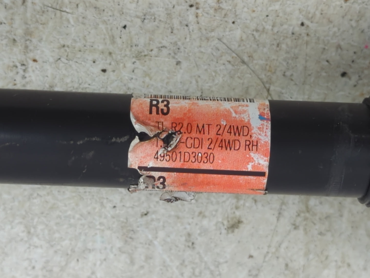 2016-2018 Hyundai Tucson Axle Shaft Front Passenger Cv C/v - Oemusedautoparts1.com