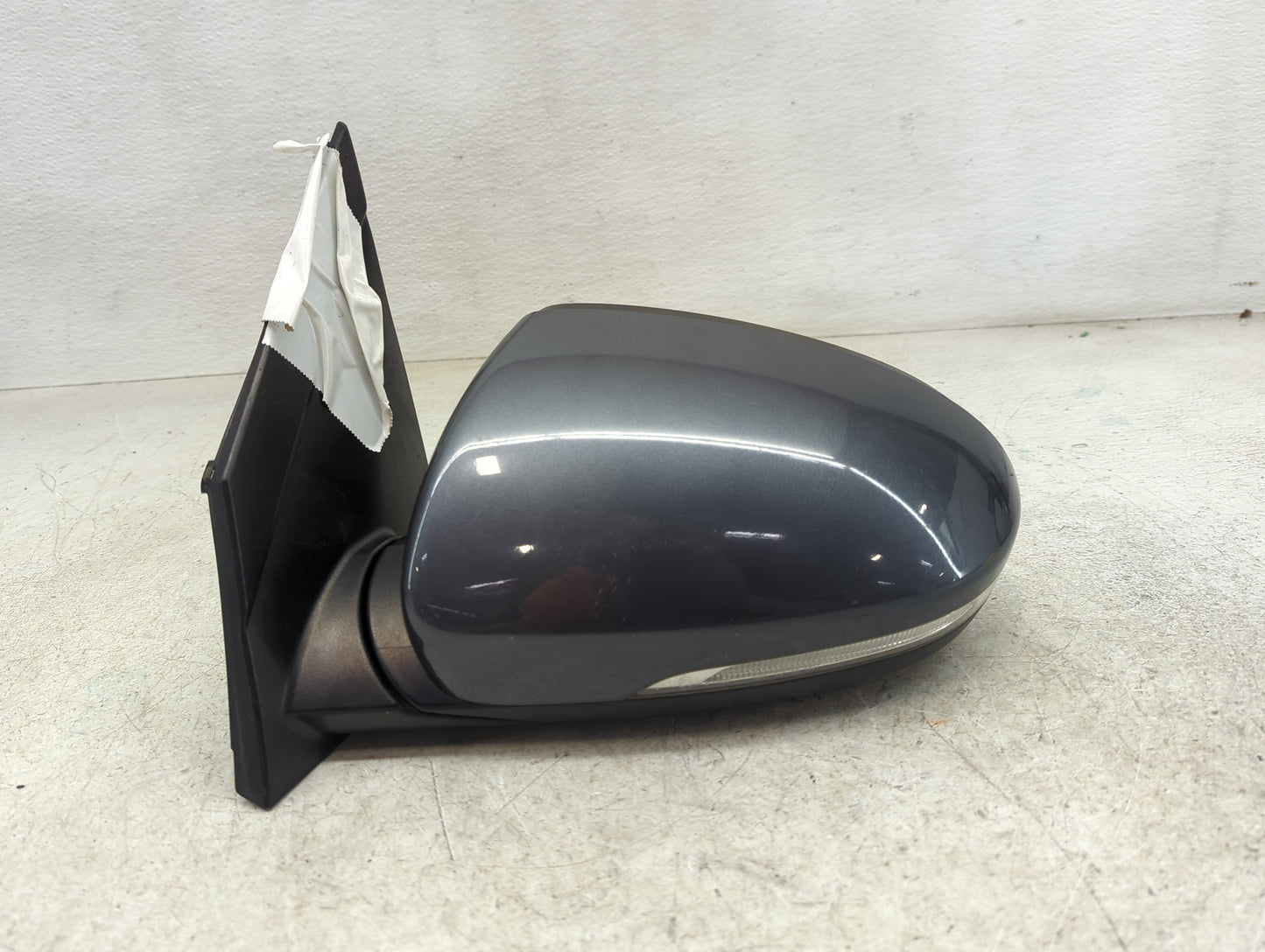 2016-2018 Hyundai Tucson Driver Side View Mirror - Left Door Mirror OEM Used - Oemusedautoparts1.com