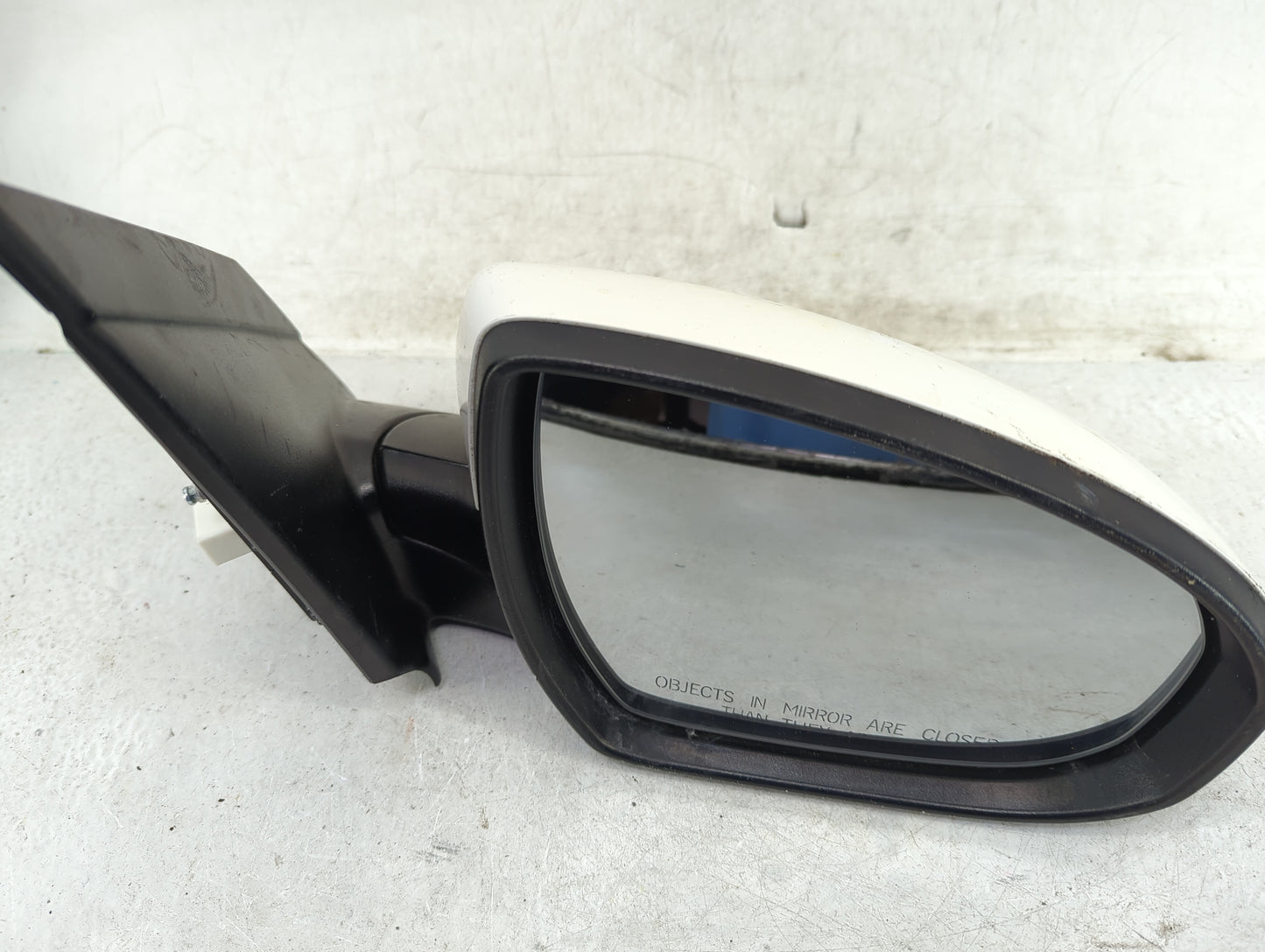 2016-2018 Hyundai Tucson Passenger Side View Mirror - Right Door Mirror OEM Used - Oemusedautoparts1.com