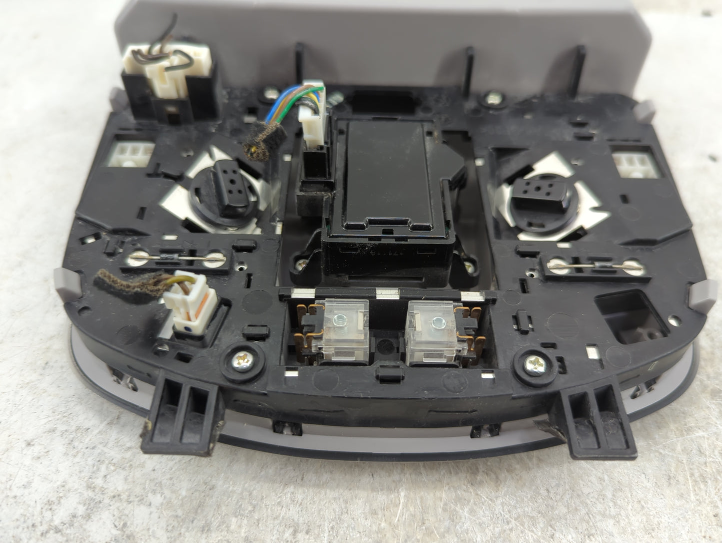 2016-2021 Hyundai Tucson Overhead Roof Console 1465839 - Oemusedautoparts1.com