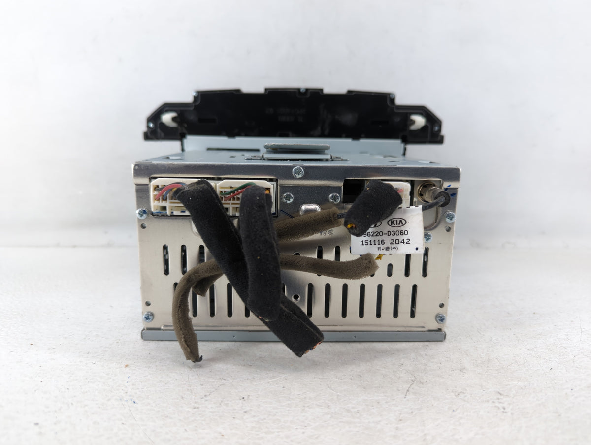 2016-2017 Hyundai Tucson Am Fm Cd Player Radio Receiver 591839 - Oemusedautoparts1.com