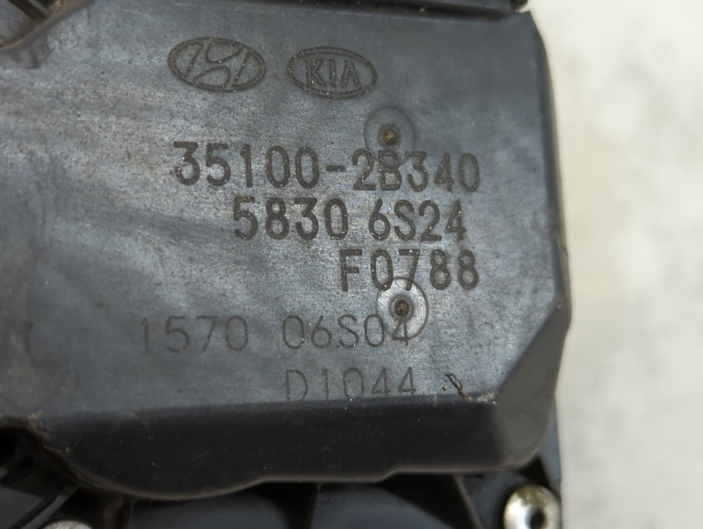 2016-2018 Hyundai Tucson Throttle Body P/N:35100-2B340 Fits Fits 2015 2016 2017 2018 2019 2020 2021 2022 OEM Used Auto Parts