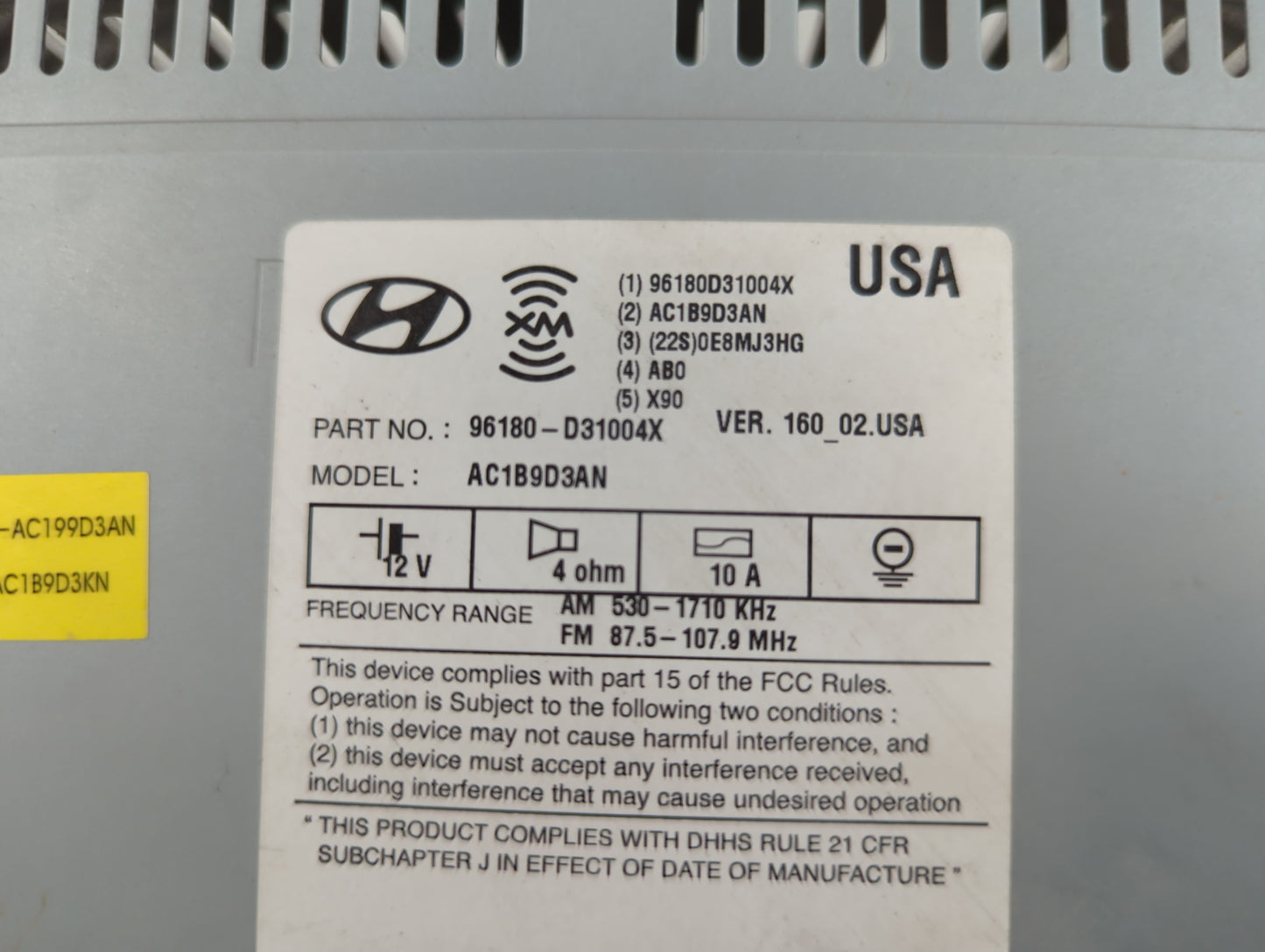 2016-2017 Hyundai Tucson Radio AM FM Cd Player Receiver Replacement P/N:96180-D31004X Fits Fits 2016 2017 OEM Used Auto Part