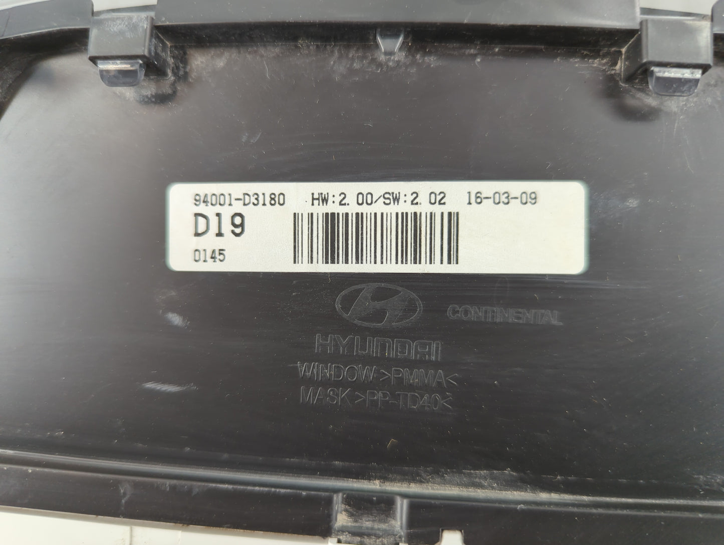 2016-2017 Hyundai Tucson Instrument Cluster Speedometer Gauges P/N:94001-D3180 Fits Fits 2016 2017 OEM Used Auto Parts - Oem