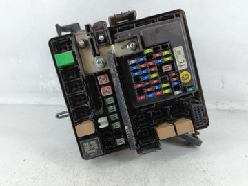 2016-2018 Hyundai Tucson Fusebox Fuse Box Panel Relay Module P/N:91431 D3200 Fits Fits 2016 2017 2018 OEM Used Auto Parts