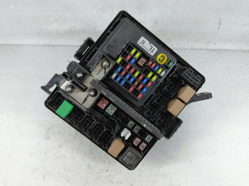 2016-2018 Hyundai Tucson Fusebox Fuse Box Panel Relay Module P/N:91422 D3150 Fits Fits 2016 2017 2018 OEM Used Auto Parts