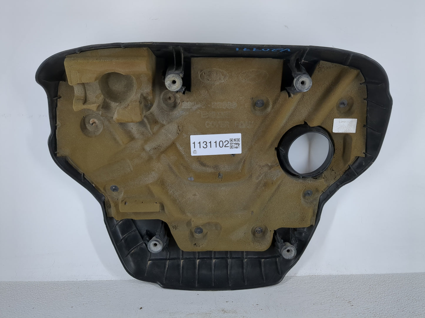 2016 Hyundai Veloster Engine Cover - Oemusedautoparts1.com