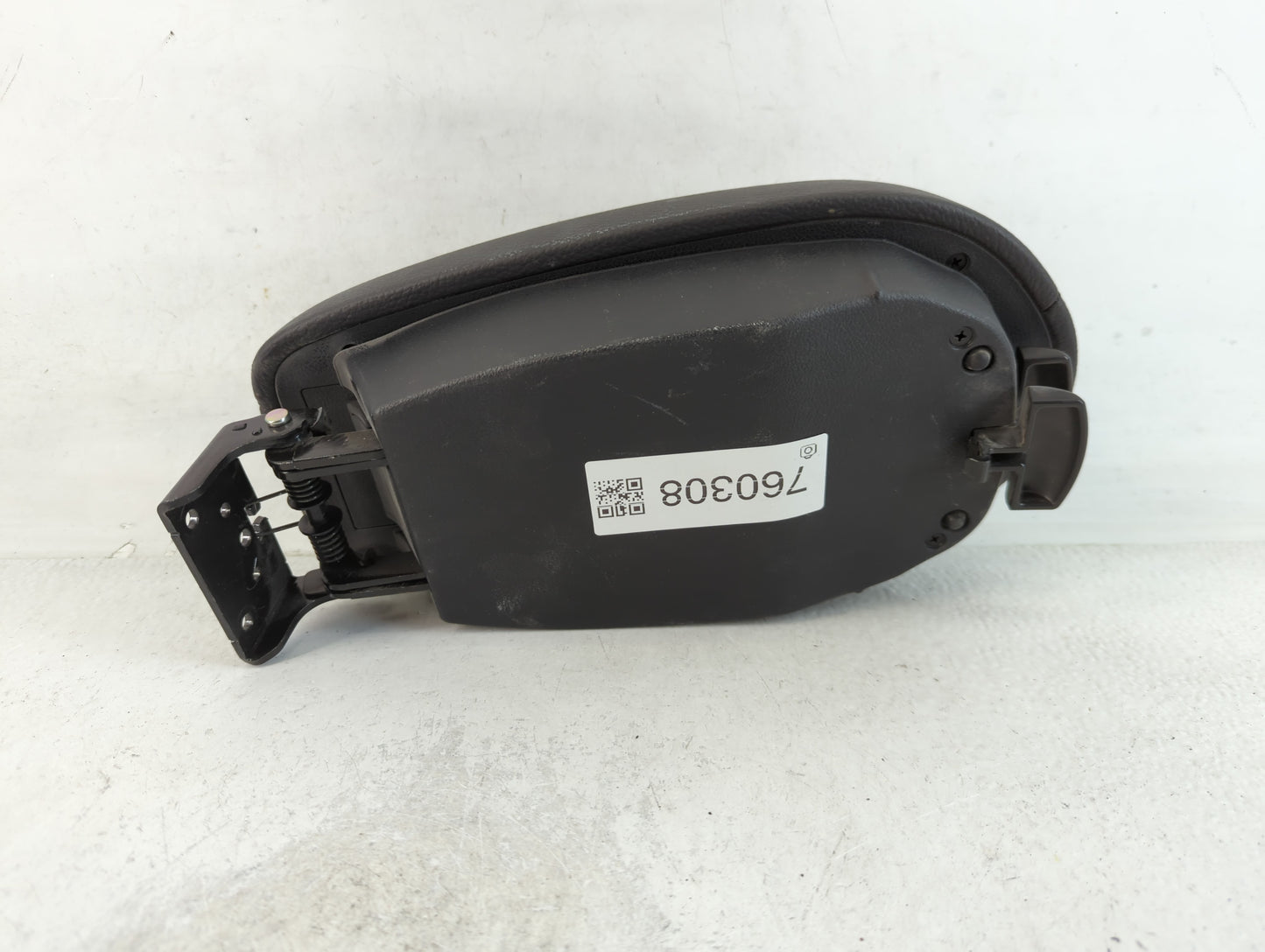 2016 Hyundai Veloster Center Console Armrest Cover Lid Fits OEM Used Auto Parts - Oemusedautoparts1.com