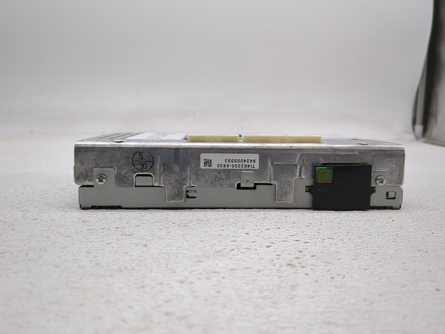 2016-2017 Infiniti Q50 Information Display Screen - Oemusedautoparts1.com