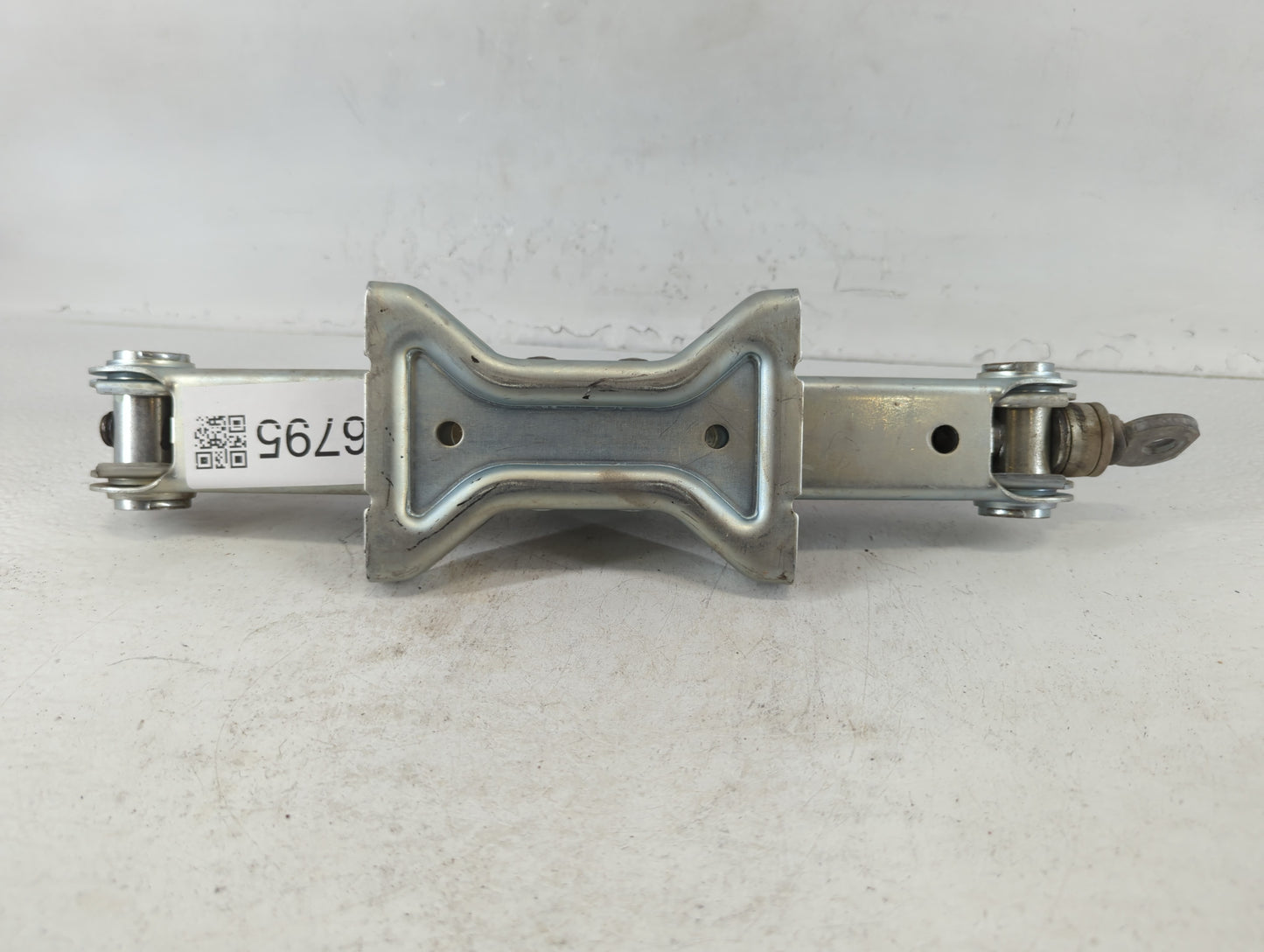 2016 Infiniti Qx50 Spare Scissor Car Jack - Oemusedautoparts1.com