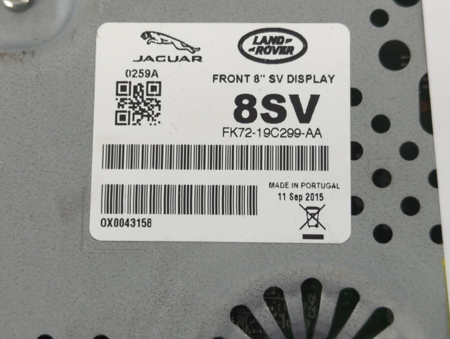 2017-2018 Jaguar Xe Information Display Screen - Oemusedautoparts1.com