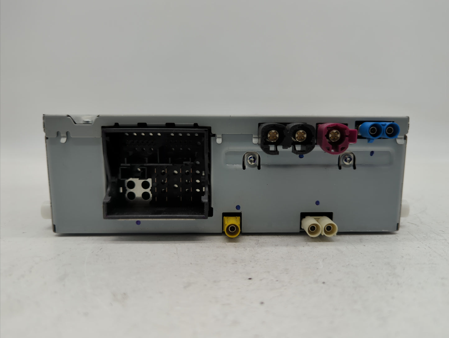 2016-2017 Jaguar Xf Am Fm Cd Player Radio Receiver - Oemusedautoparts1.com
