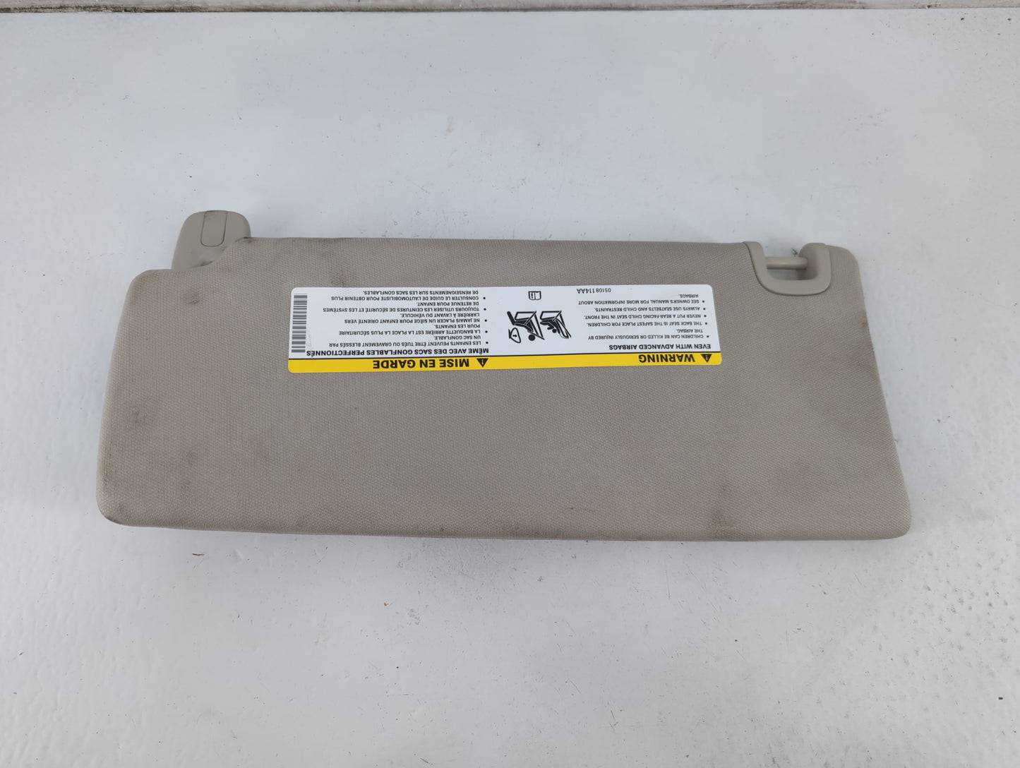 2014-2018 Jeep Cherokee Sun Visor Shade Replacement Passenger Right Mirror Fits Fits 2014 2015 2016 2017 2018 OEM Used Auto
