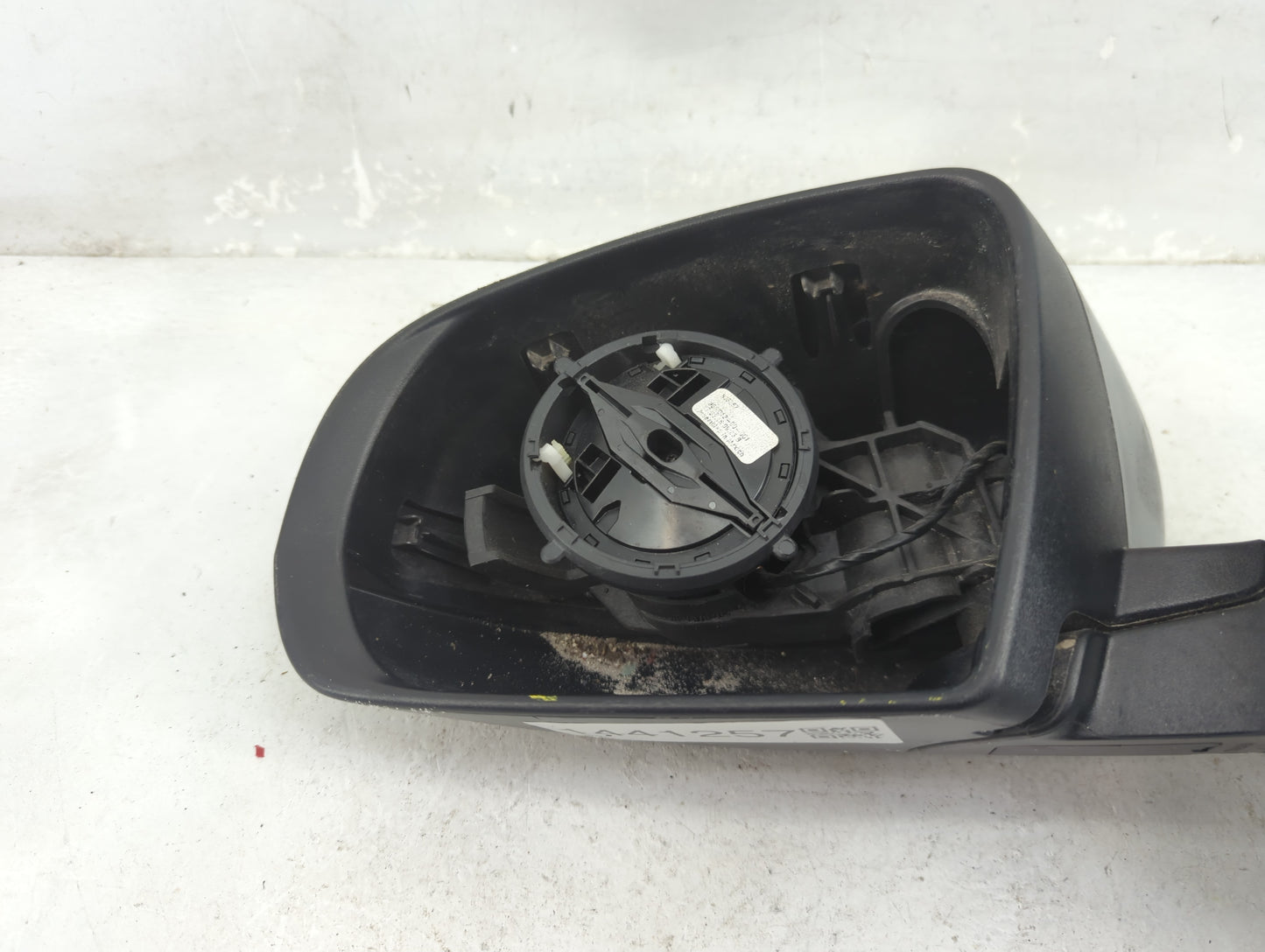 2014-2021 Jeep Cherokee Driver Side View Mirror - Left Door Mirror OEM Used - Oemusedautoparts1.com