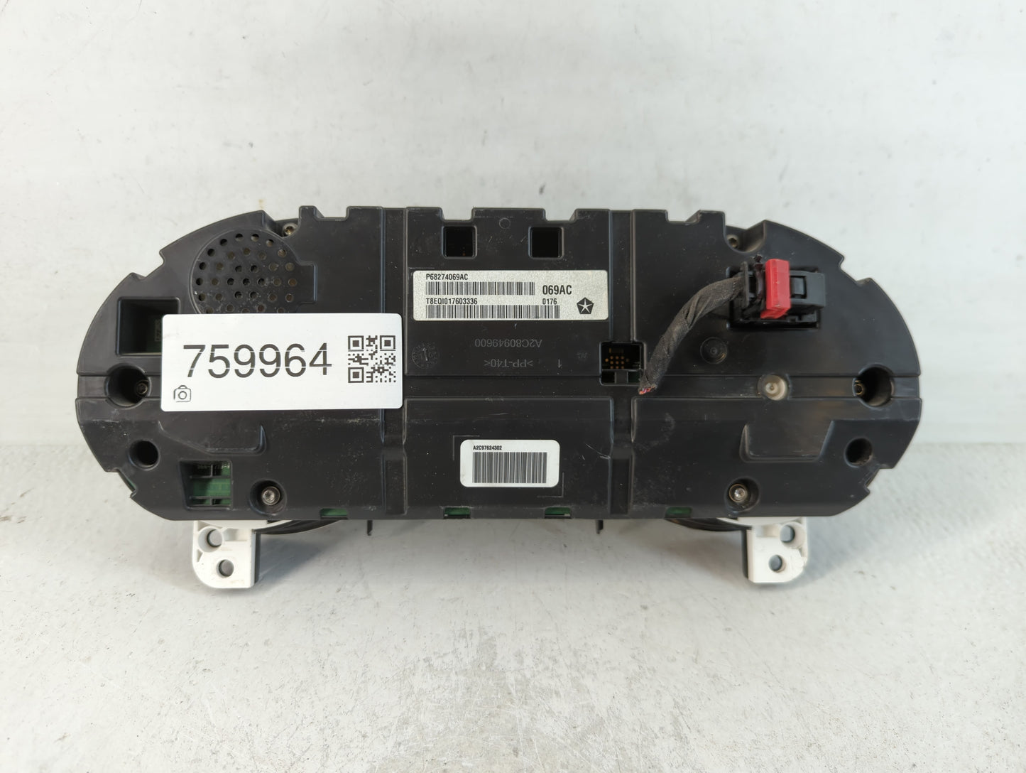 2016 Jeep Cherokee Instrument Cluster Speedometer Gauges P/N:P68274069AC Fits OEM Used Auto Parts - Oemusedautoparts1.com
