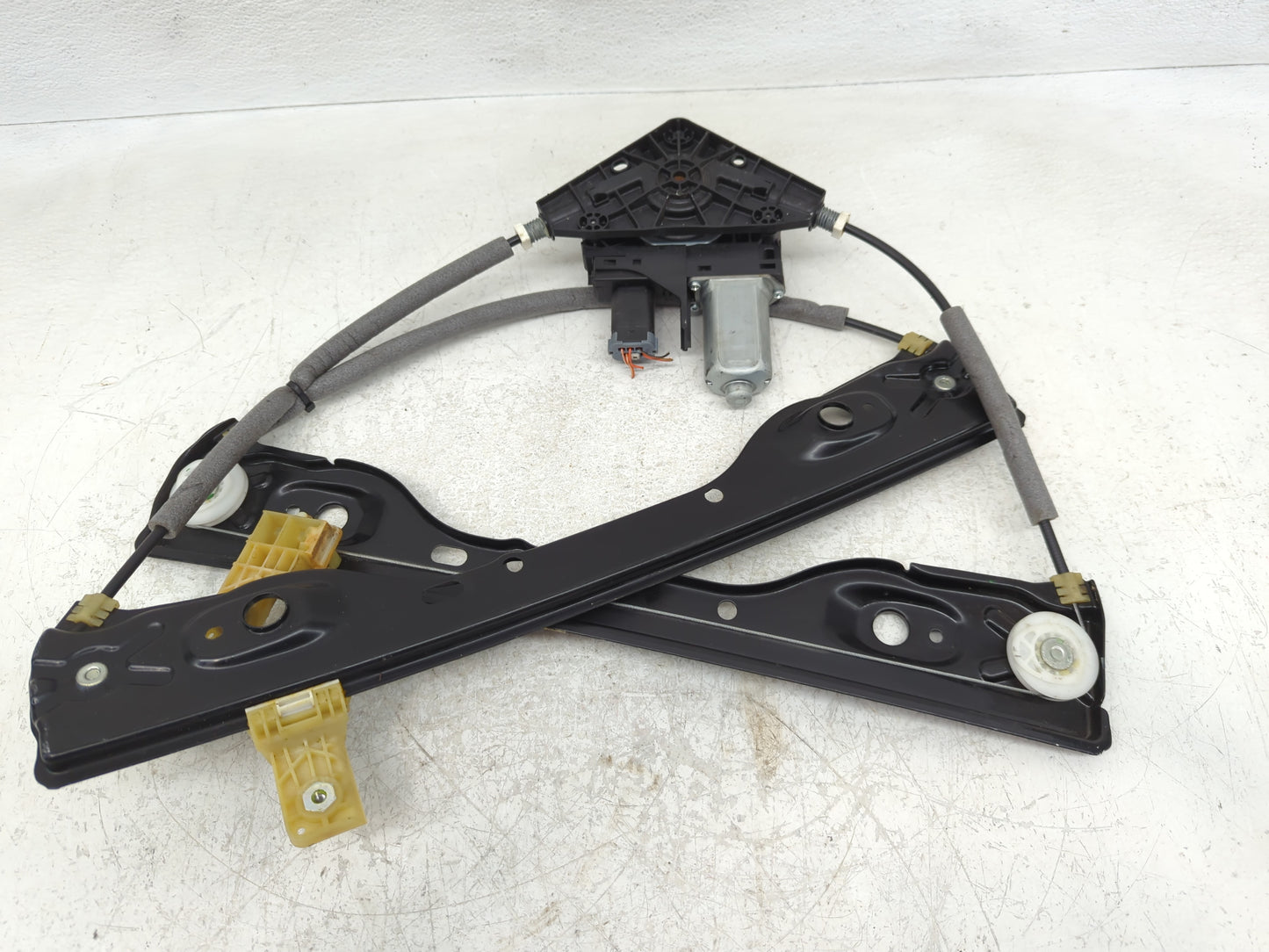 2014-2021 Jeep Cherokee Driver Front Left Power Window Motor - Oemusedautoparts1.com