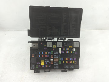 2016 Jeep Grand Cherokee Fusebox Fuse Box Panel Relay Module P/N:7140-1980-30 Fits OEM Used Auto Parts