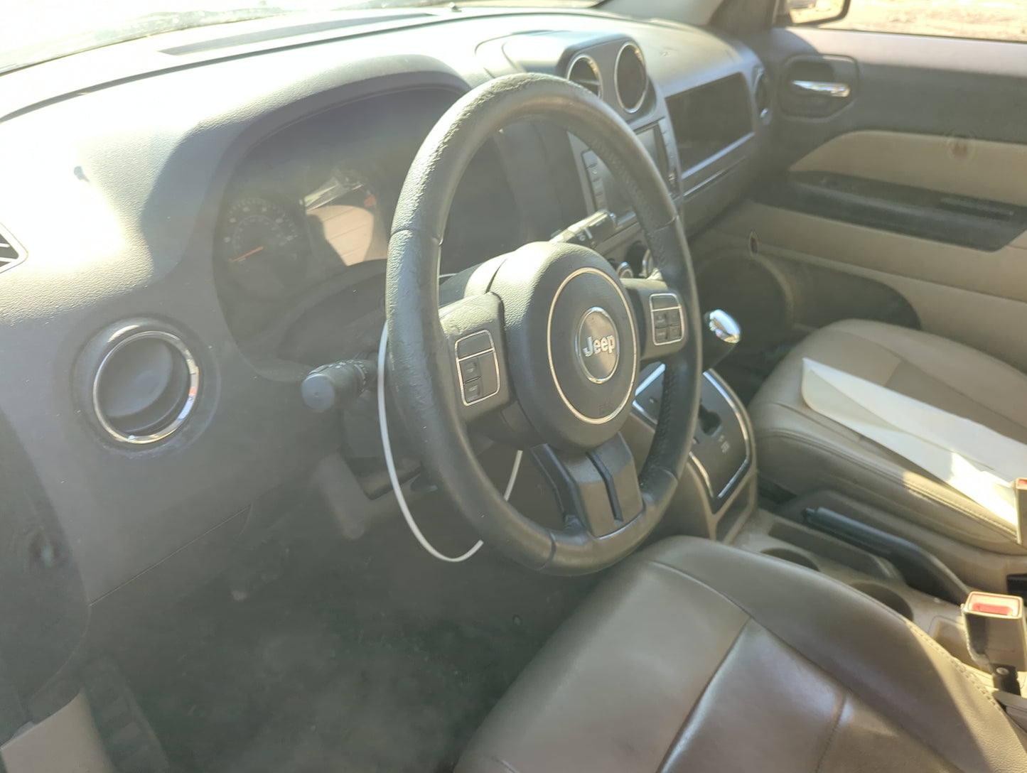2011-2017 Jeep Patriot Air Bag Driver Left Steering Wheel Mounted - Oemusedautoparts1.com
