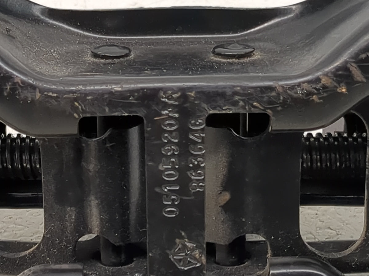 2016 Jeep Patriot Spare Scissor Car Jack 1513216 - Oemusedautoparts1.com