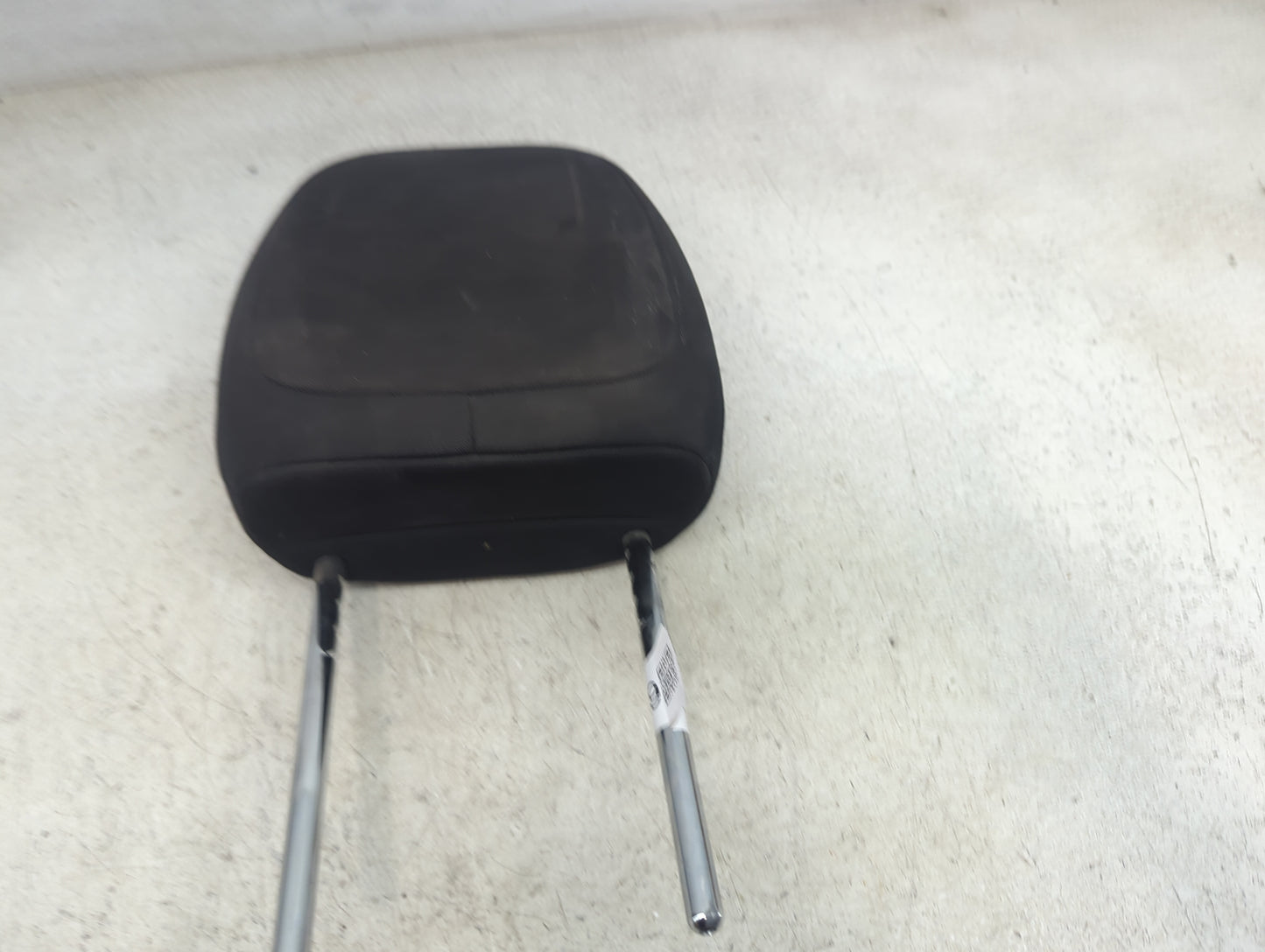 2015-2018 Jeep Renegade Headrest Head Rest Front Driver Seat Black - Oemusedautoparts1.com