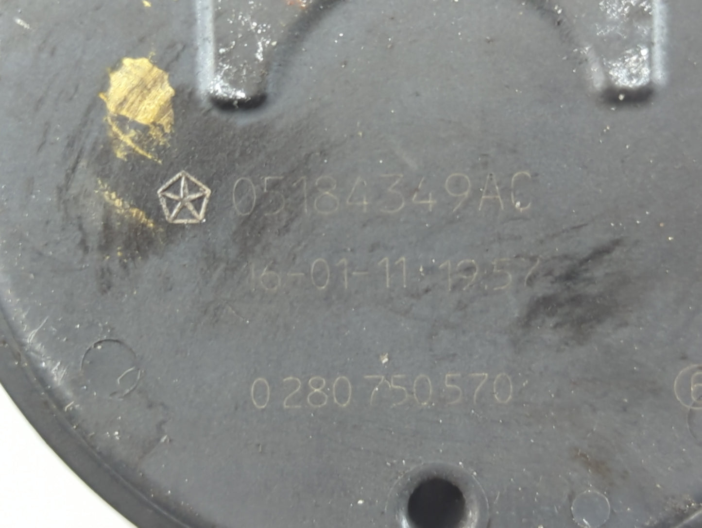 2012-2018 Jeep Wrangler Throttle Body P/N:05184349AC 0 280 750 570 Fits OEM Used Auto Parts - Oemusedautoparts1.com