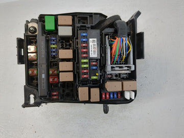 2014-2016 Kia Forte Fusebox Fuse Box Panel Relay Module P/N:91207 A7162 Fits Fits 2014 2015 2016 OEM Used Auto Parts