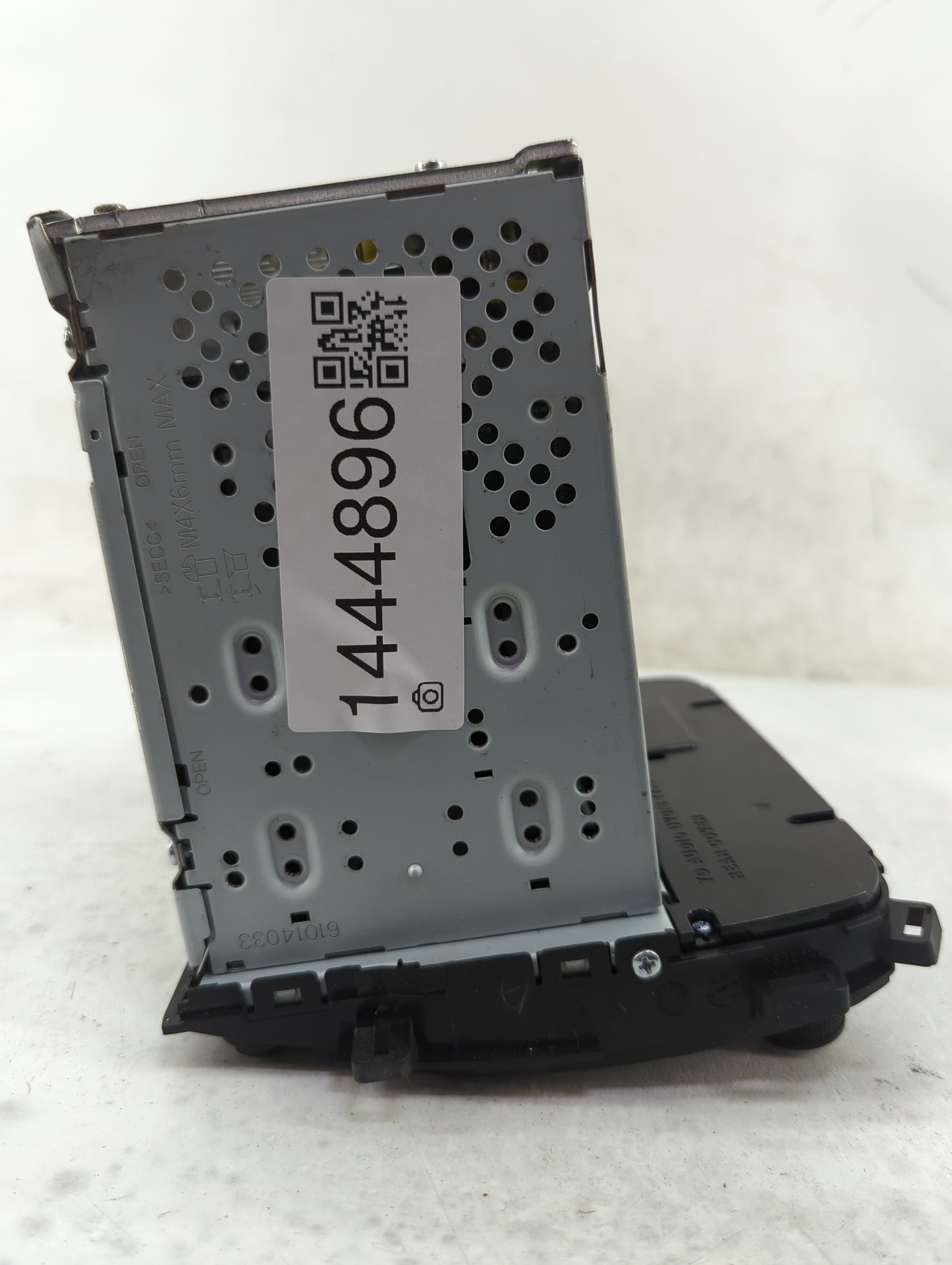 2014-2016 Kia Forte Radio AM FM Cd Player Receiver Replacement P/N:96160-A7401WK 96160A7401WK Fits Fits 2014 2015 2016 OEM U