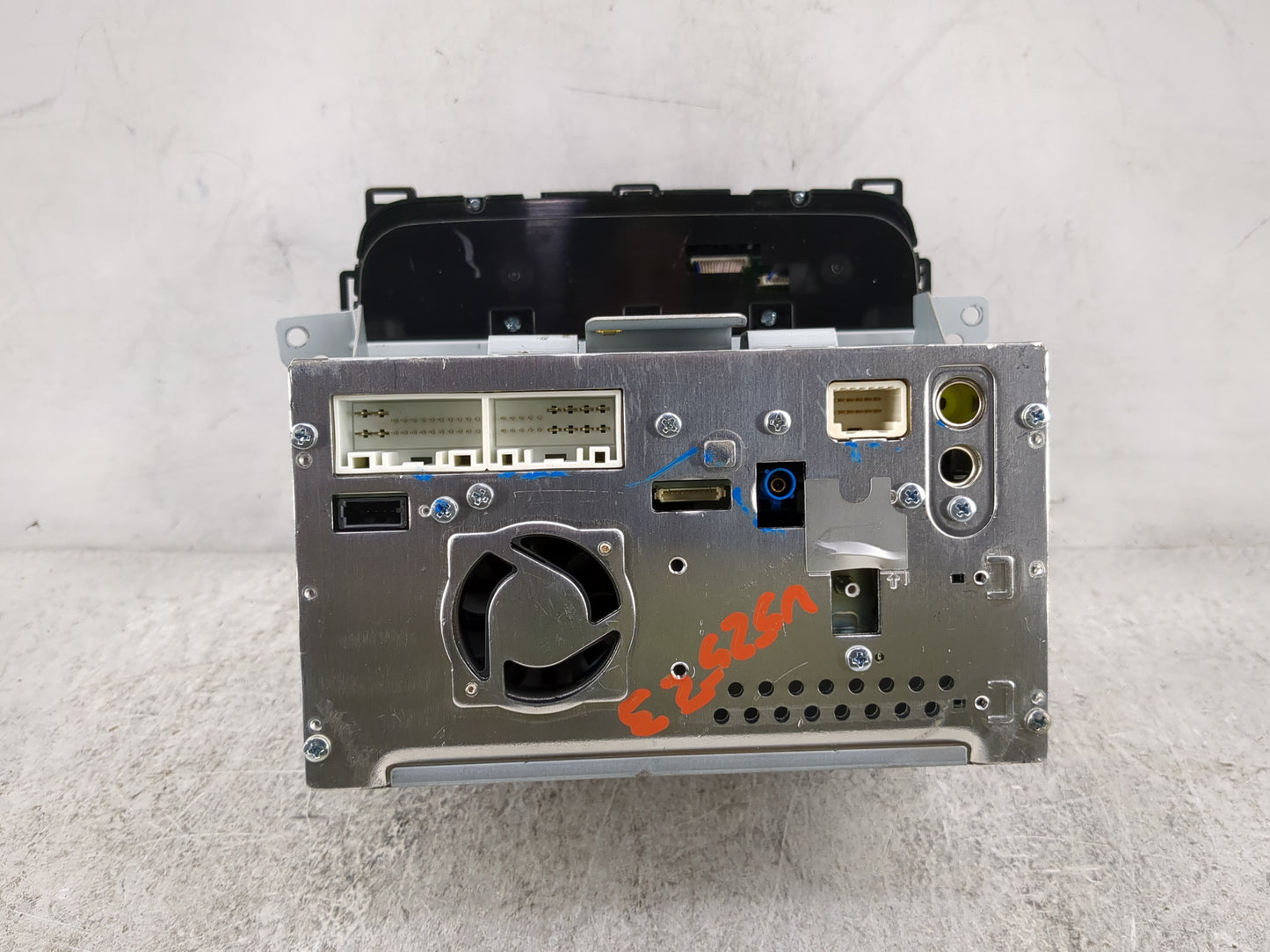 2014-2016 Kia Forte Radio AM FM Cd Player Receiver Replacement P/N:96560-A7705WK AV130A7AN Fits Fits 2014 2015 2016 OEM Used