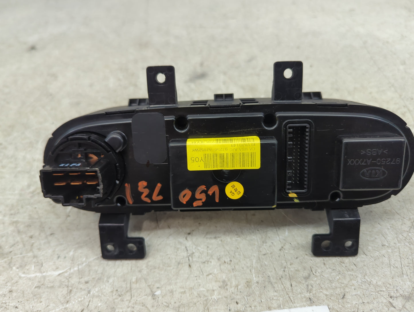 2014-2016 Kia Forte Climate Control Module Temperature AC/Heater Replacement P/N:97250-A7052WK 97250-A7XXX Fits OEM Used Aut