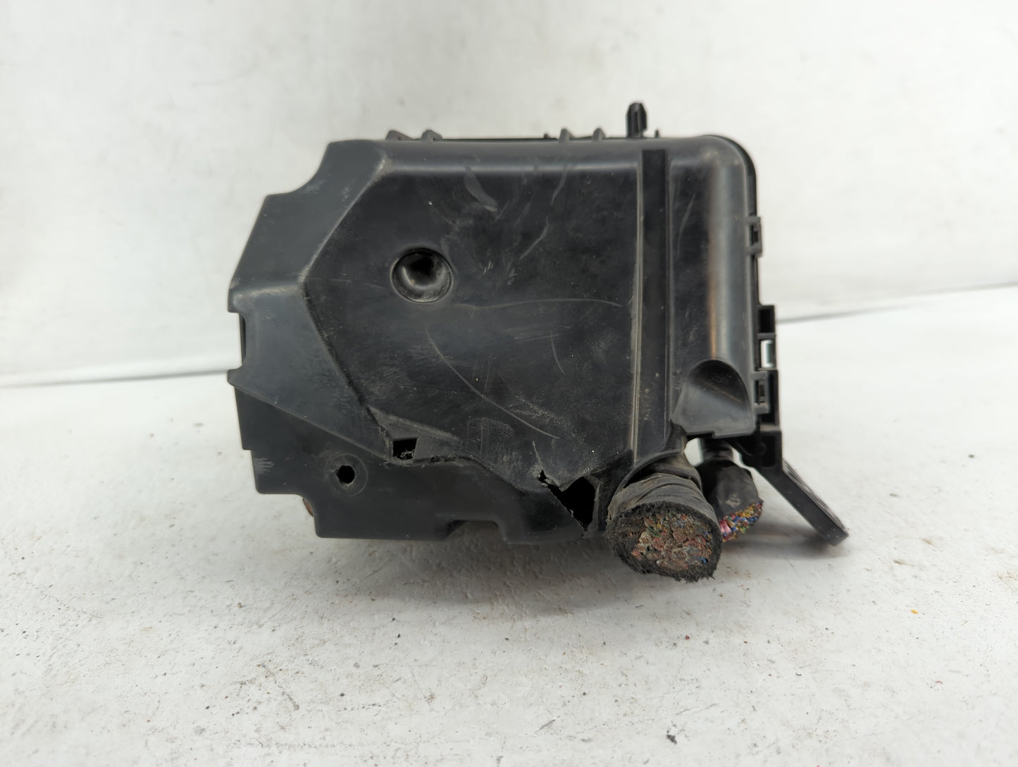 2014-2016 Kia Forte Fusebox Fuse Box Panel Relay Module P/N:91950-3X510 Fits Fits 2014 2015 2016 OEM Used Auto Parts - Oemus