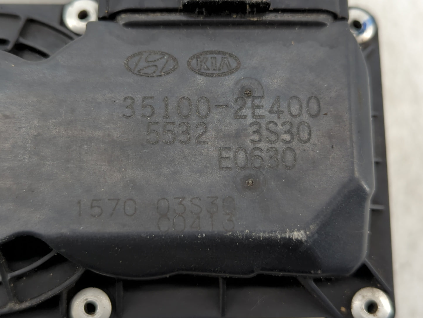 2014-2016 Kia Forte Throttle Body P/N:35100-2E400 Fits Fits 2012 2013 2014 2015 2016 2018 2019 2020 2021 OEM Used Auto Parts