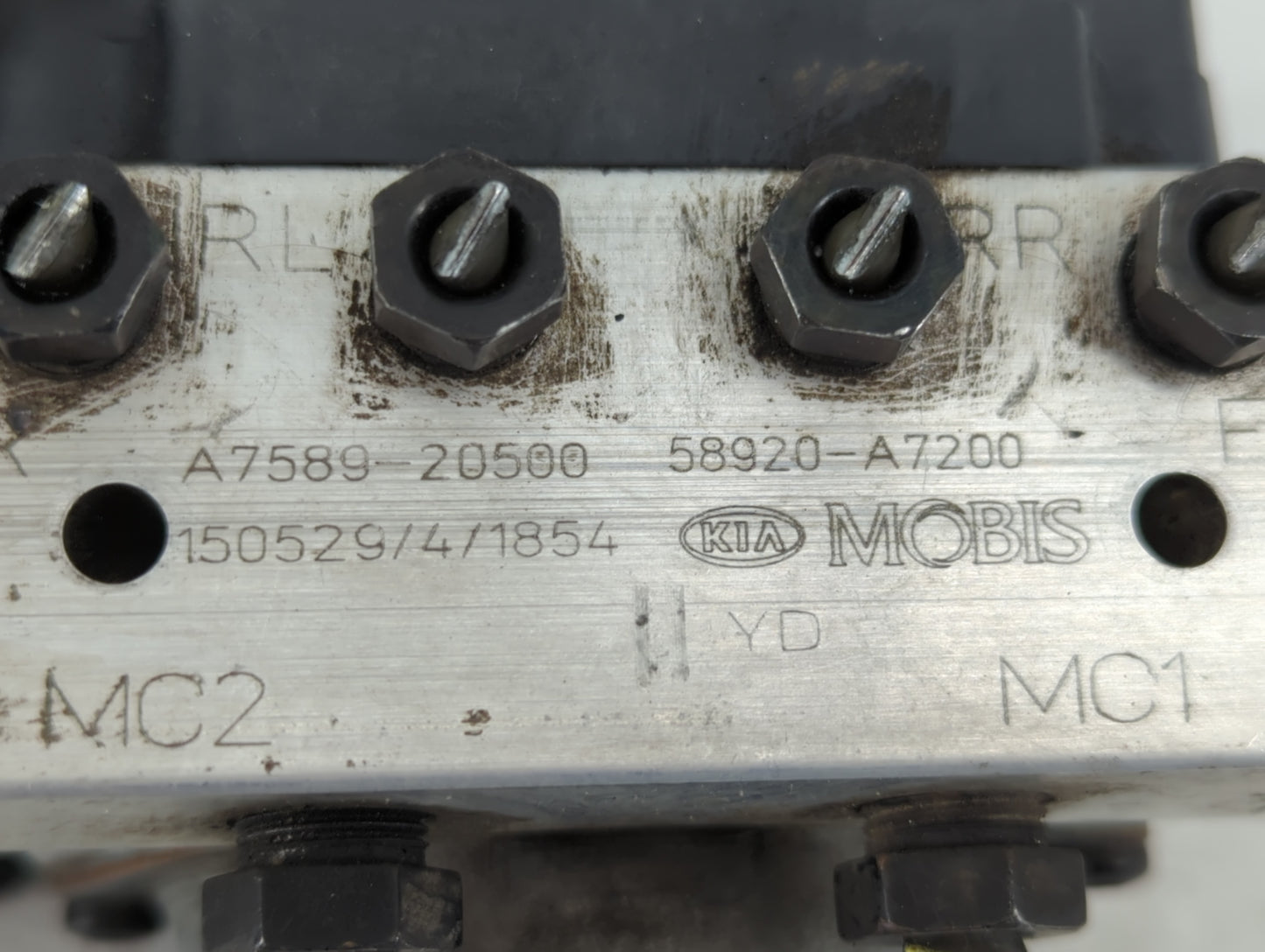 2014-2016 Kia Forte ABS Pump Control Module Replacement P/N:58920-A7200 A7589-20500 Fits Fits 2014 2015 2016 OEM Used Auto P