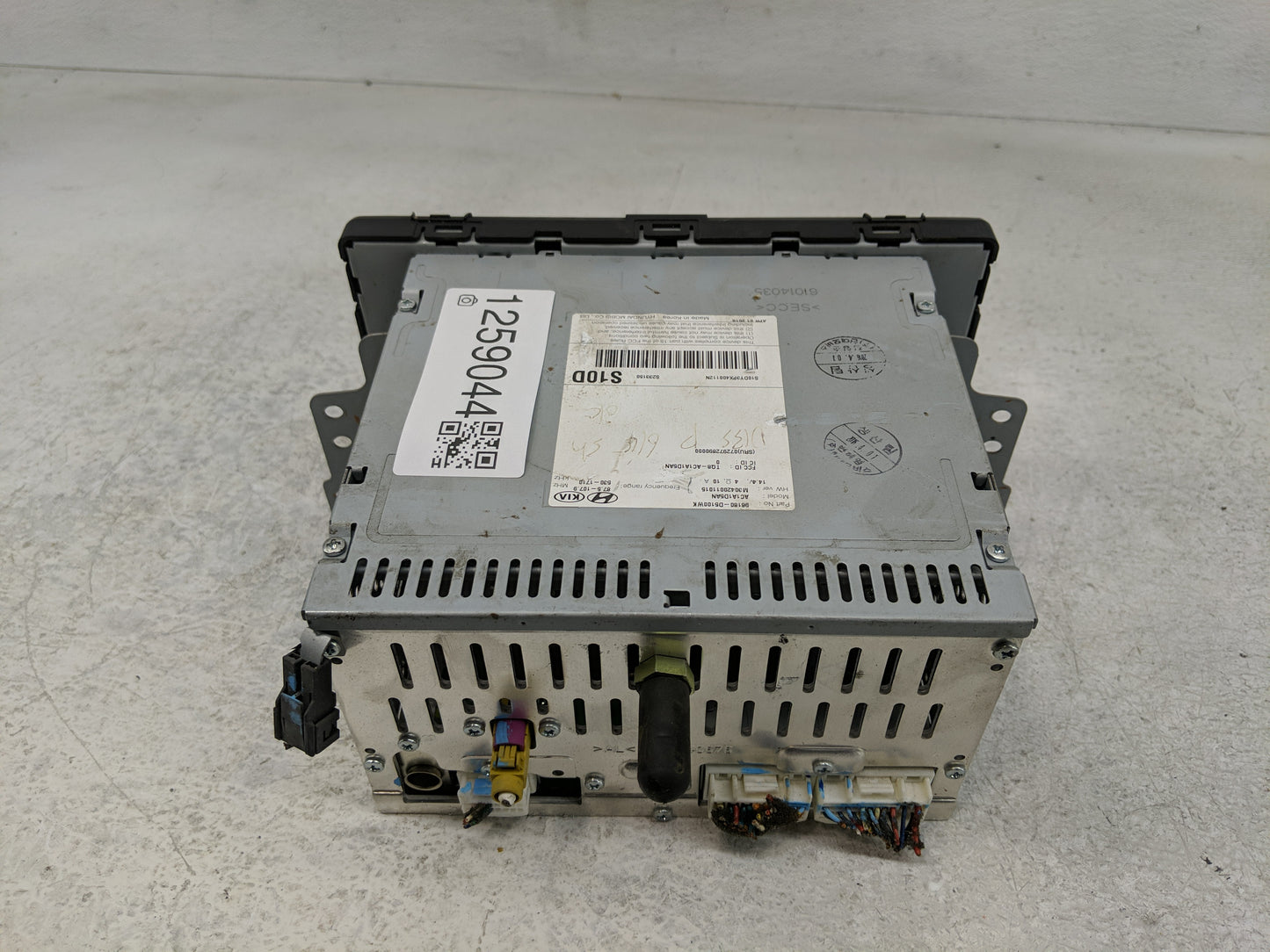 2016-2018 Kia Optima Radio AM FM Cd Player Receiver Replacement P/N:96180-D5100WK Fits Fits 2016 2017 2018 OEM Used Auto Par