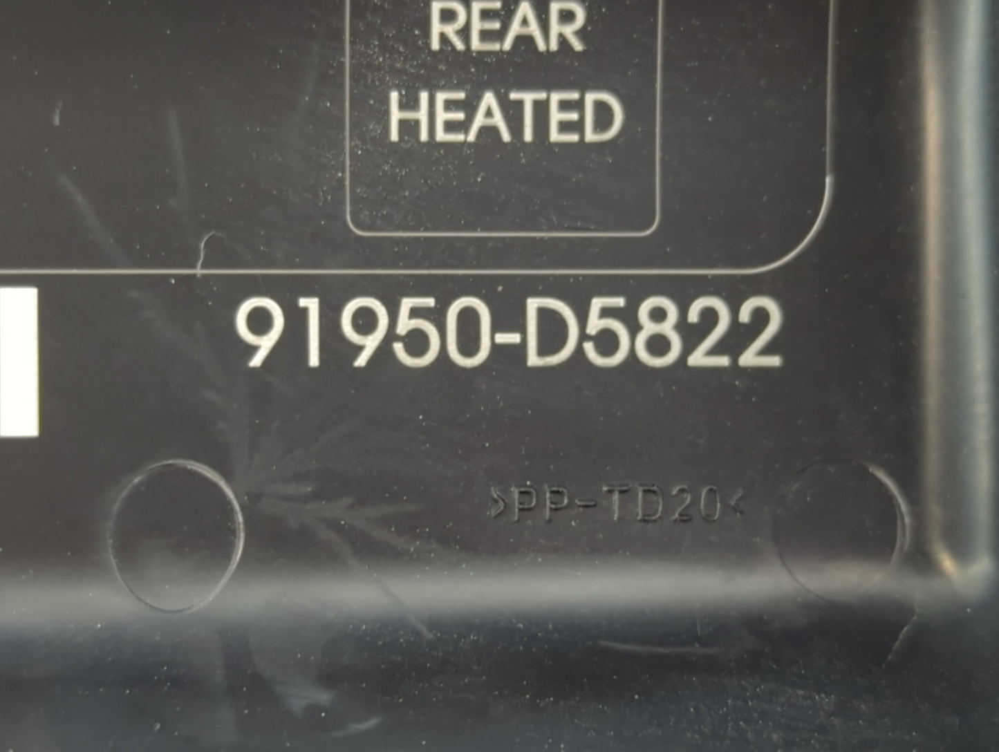 2016-2019 Kia Optima Fusebox Fuse Box Panel Relay Module P/N:91950-D5822 91202D5200JA Fits Fits 2016 2017 2018 2019 OEM Used