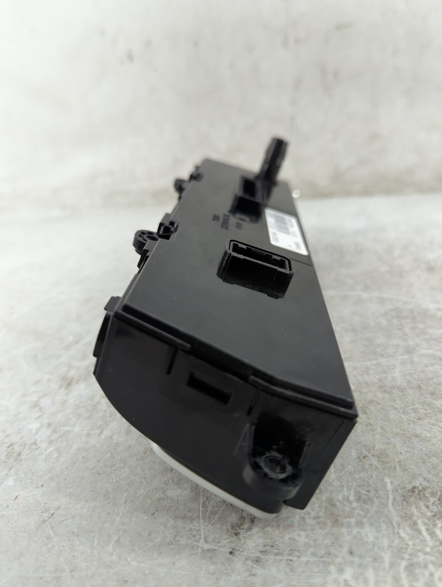 2016 Kia Optima Climate Control Module Temperature AC/Heater Replacement P/N:97250-D5701 Fits OEM Used Auto Parts - Oemuseda