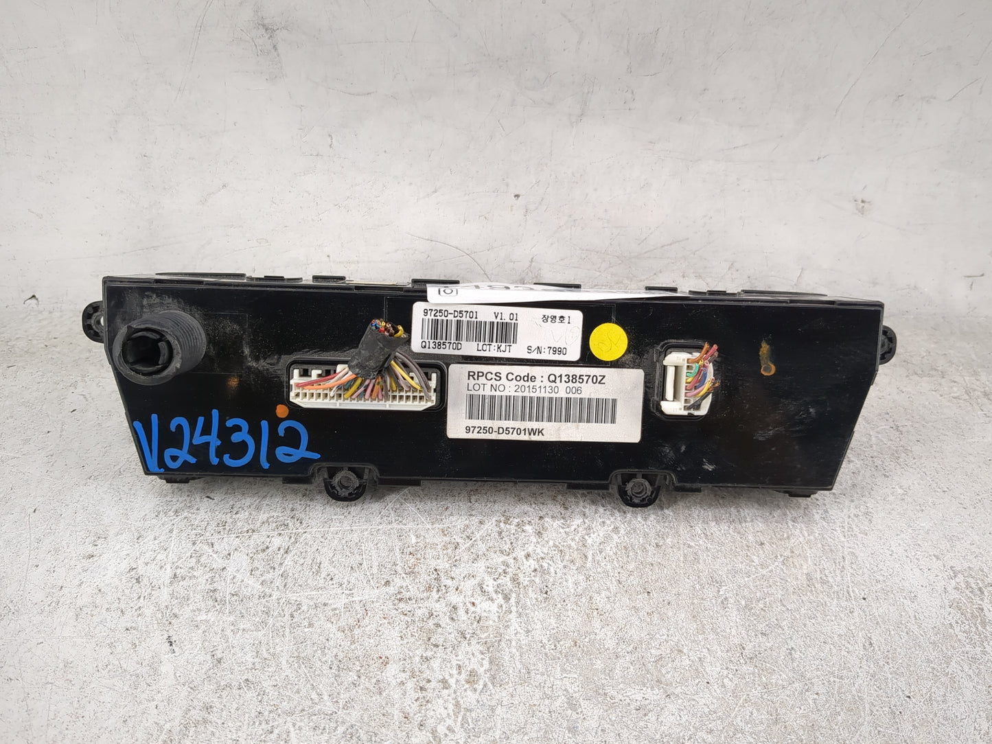 2016-2018 Kia Optima Climate Control Module Temperature AC/Heater Replacement P/N:97250-D5701 97250-D5701WK Fits OEM Used Au