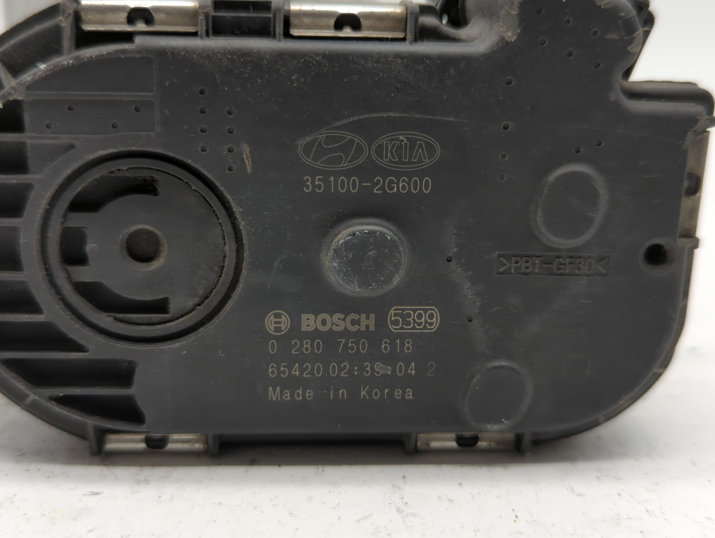 2016-2019 Kia Optima Throttle Body P/N:35100-2G600 Fits Fits 2015 2016 2017 2018 2019 OEM Used Auto Parts - Oemusedautoparts