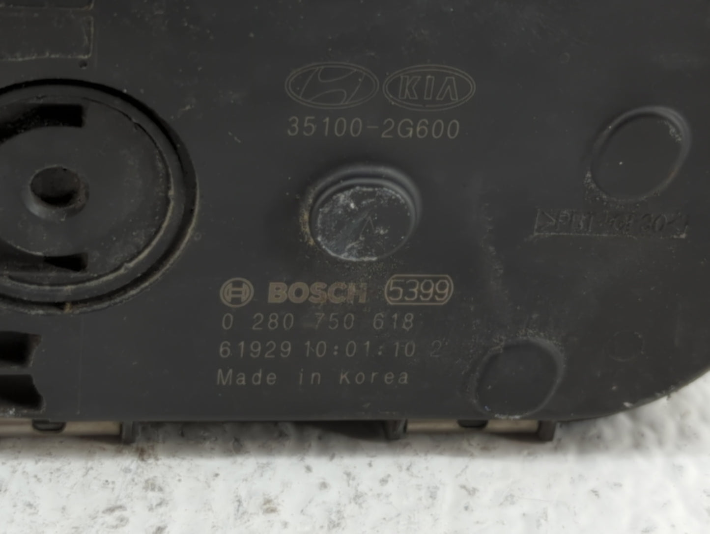 2016-2019 Kia Optima Throttle Body P/N:0 280 750 618 35100-2G600 Fits Fits 2015 2016 2017 2018 2019 OEM Used Auto Parts - Oe