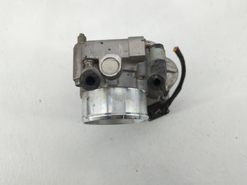 2016-2020 Kia Optima Throttle Body P/N:35100-2G600 Fits Fits 2015 2016 2017 2018 2019 2020 2021 OEM Used Auto Parts
