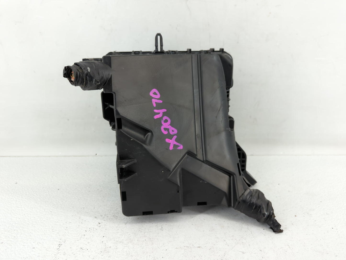 2016-2019 Kia Optima Fusebox Fuse Box Panel Relay Module P/N:91950-D5822 Fits Fits 2016 2017 2018 2019 OEM Used Auto Parts -