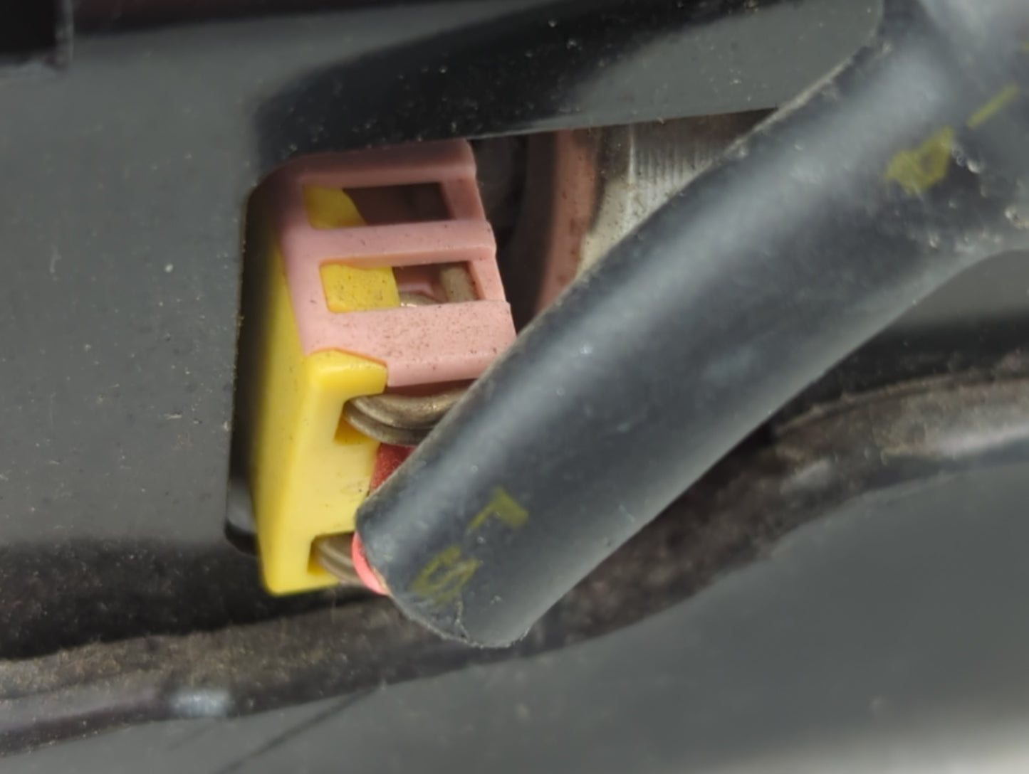 2016-2020 Kia Optima Air Bag Driver Left Knee OEM P/N:D556991030 56970D5000WK Fits Fits 2016 2017 2018 2019 2020 OEM Used Au