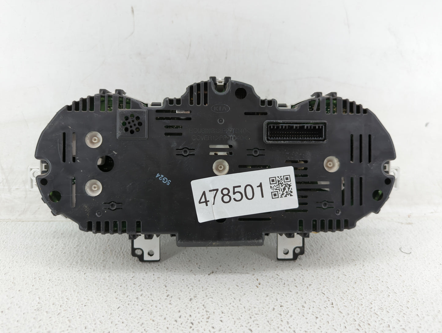 2016-2017 Kia Rio Instrument Cluster Speedometer Gauges P/N:94024-1W770 Fits Fits 2016 2017 OEM Used Auto Parts - Oemusedaut