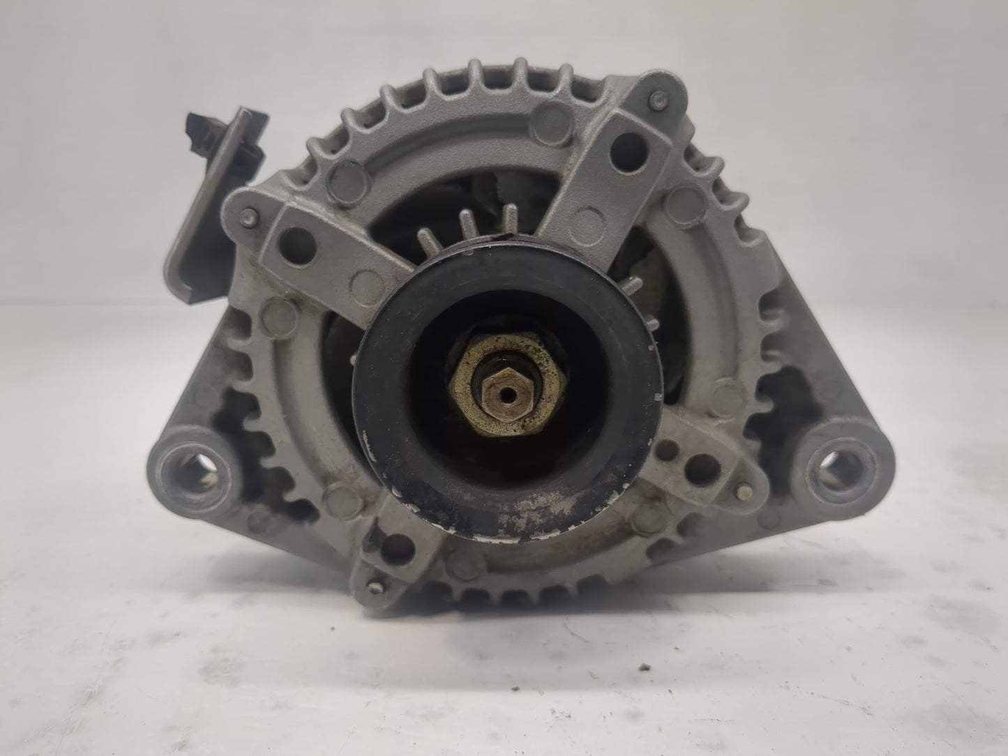 2011-2018 Kia Sedona Alternator Replacement Generator Charging Assembly Engine OEM P/N:104210-2870 37300-3C510 Fits OEM Used