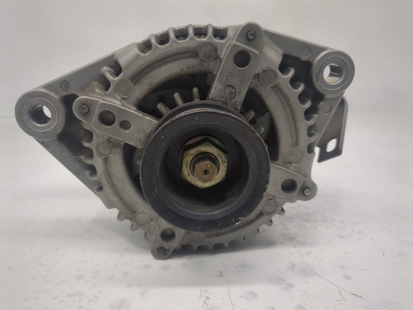 2011-2018 Kia Sedona Alternator Replacement Generator Charging Assembly Engine OEM P/N:104210-2870 37300-3C510 Fits OEM Used