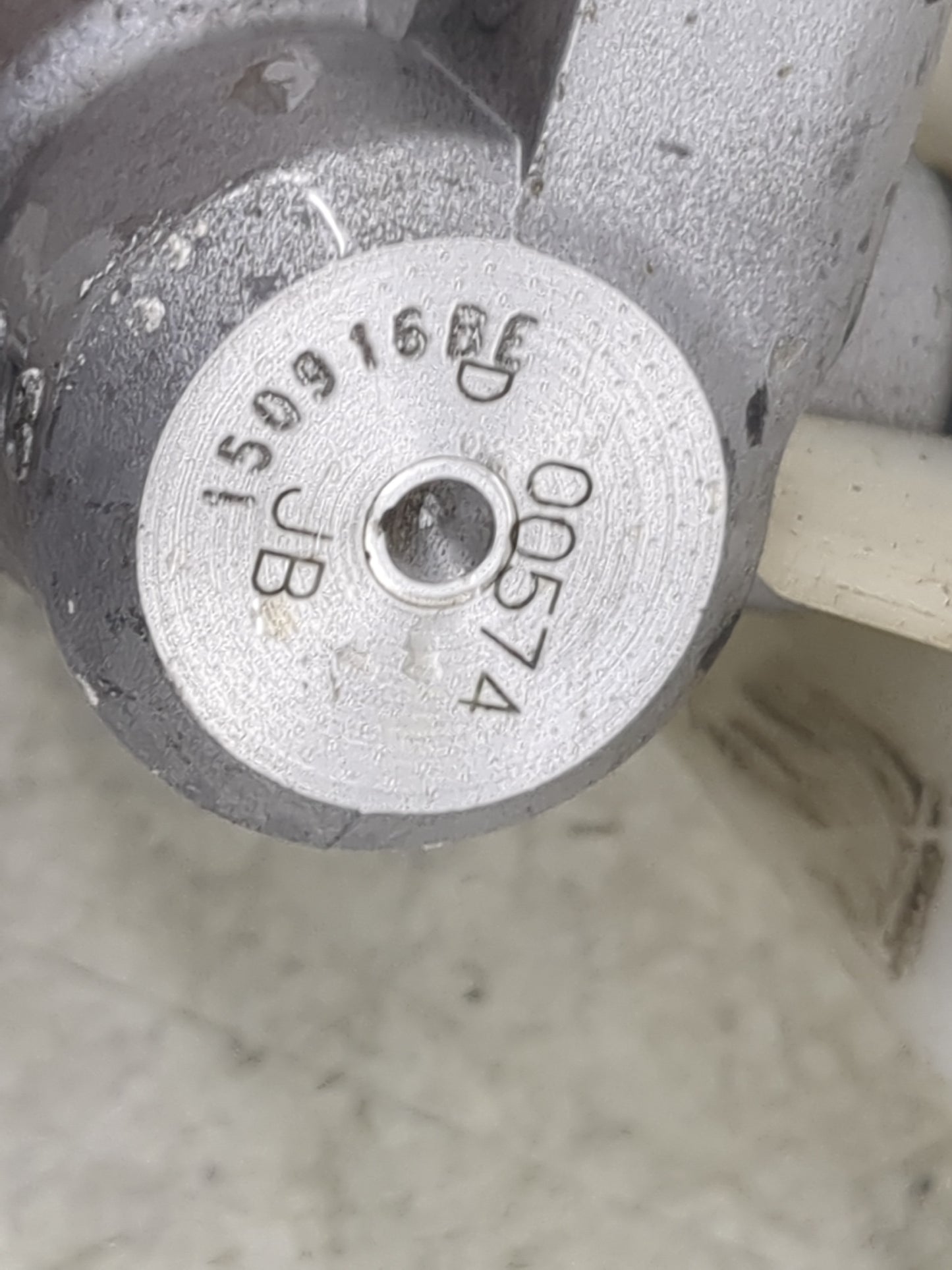 2015-2020 Kia Sedona Brake Master Cylinder 1497530 - Oemusedautoparts1.com