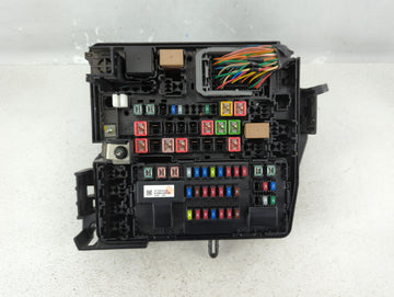 2015-2018 Kia Sedona Fusebox Fuse Box Panel Relay Module P/N:91222-A9810 Fits Fits 2015 2016 2017 2018 OEM Used Auto Parts